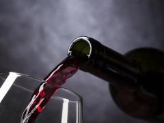 Alkohol und Schwerhörigkeit: Der Einfluss