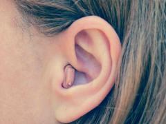 Hörgerät einstellen: Anpassung und Einstellung