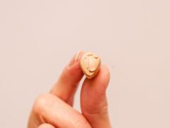 Hörgerät von der Steuer absetzen