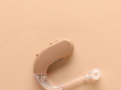 Hörverstärker bei Schwerhörigkeit: Hilfreich oder