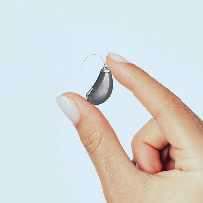 Erstes Hörgerät komisch