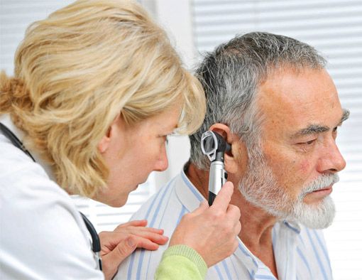 HNO Untersuchung Hörtest