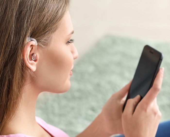 Kommunikation mit schwerhörigen Menschen